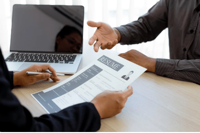 Equipo de Dijit.app trabajando