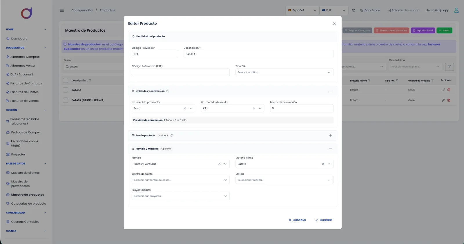 Ficha de edición de un producto en Dijit: código de proveedor, código ERP, tipo de IVA, unidades y conversión con vista previa, precio pactado, familia, materia prima, centro de coste y proyecto